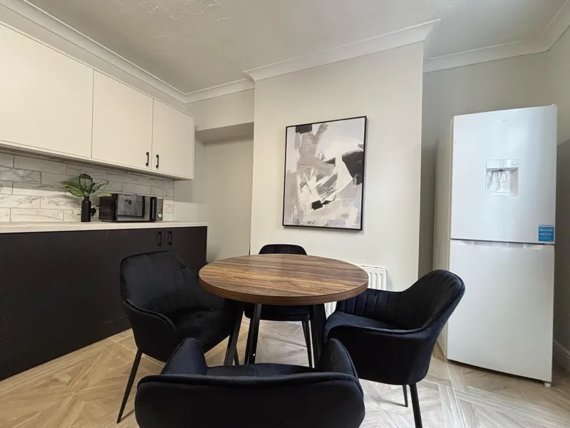 4 Bedroom | Student House | West End // Sept 2026 - Image 19